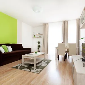 Apart Otel Corvin Plaza &, Budapeşte